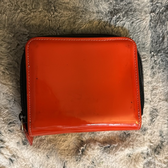 Super Dope Prada Men’s or Women’s Bi-Fold wallet with coin pouch! Orange/ Red - Picture 2 of 9